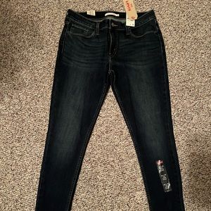 Womens Levi’s Jeans